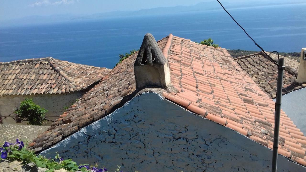 The Old Traditional Hause Villa Leonidio Exterior photo